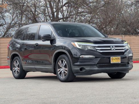 Certified 2017 Honda Pilot EX-L image 2