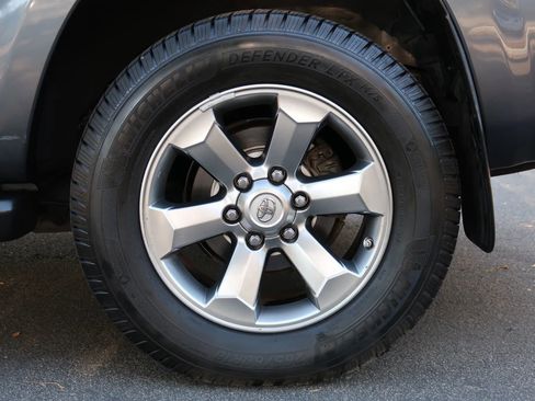 Used 2006 Toyota 4Runner Limited image 8