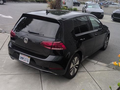 Used 2019 Volkswagen e-Golf SE w/ Driver Assistance Package image 6