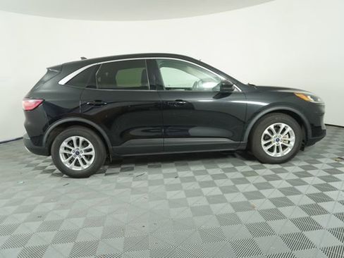 Used 2020 Ford Escape SE FWD image 8