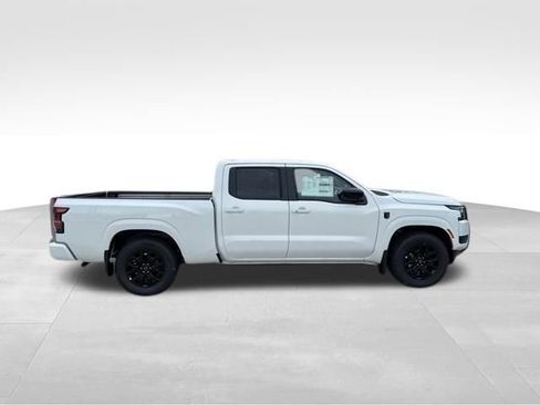 New 2026 Nissan Frontier SV image 9