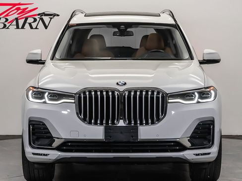 Used 2022 BMW X7 xDrive40i w/ Premium Package image 8