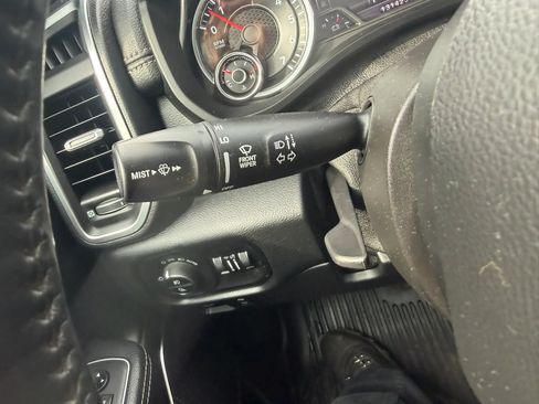 Used 2021 RAM 1500 Laramie w/ Sport Appearance Package AWD/4WD image 15