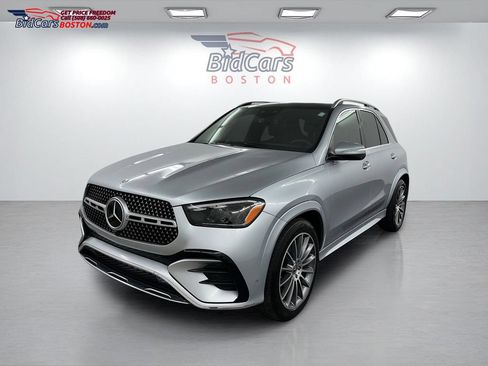 Used 2024 Mercedes-Benz GLE 450 4MATIC w/ AMG Line Exterior image 1