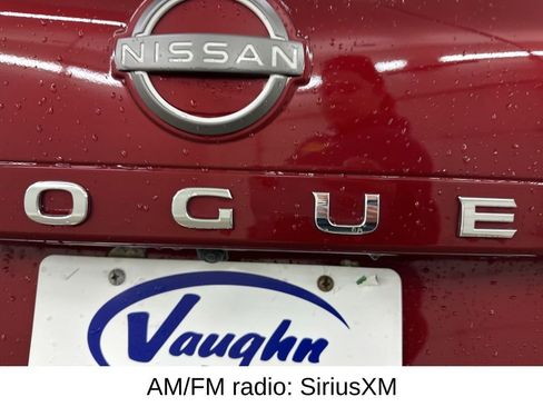 Used 2023 Nissan Rogue SV AWD/4WD image 17