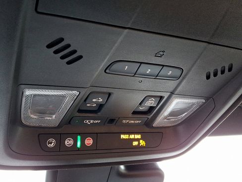 Used 2020 Cadillac XT4 Premium Luxury image 27