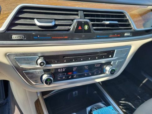 Used 2016 BMW 750i xDrive AWD/4WD image 29