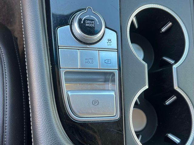 Used 2025 Genesis G70 2.5T AWD/4WD image 31