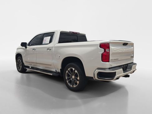 Used 2023 Chevrolet Silverado 1500 High Country AWD/4WD image 5