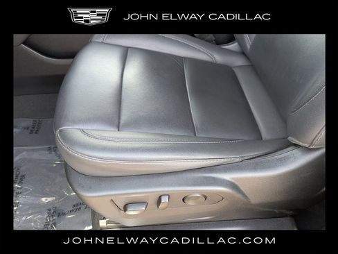 Used 2025 Chevrolet Suburban Z71 w/ Z71 Off-Road Package image 13