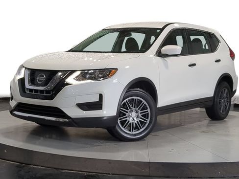 Used 2017 Nissan Rogue S AWD/4WD image 1