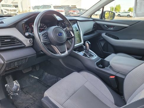 Used 2024 Subaru Outback Premium AWD/4WD image 11