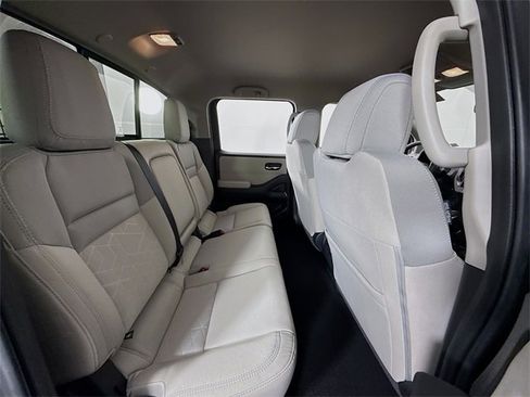 Certified 2025 Nissan Frontier SV w/ SV Convenience Package image 28