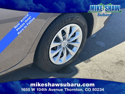 Used 2015 Toyota Camry LE image 28