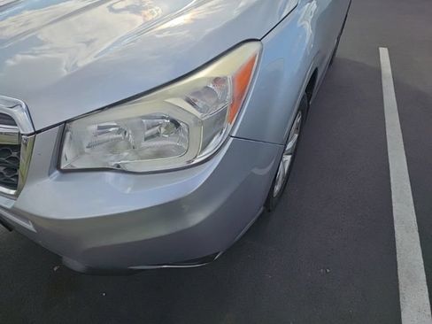 Used 2014 Subaru Forester 2.5i Touring AWD/4WD image 2