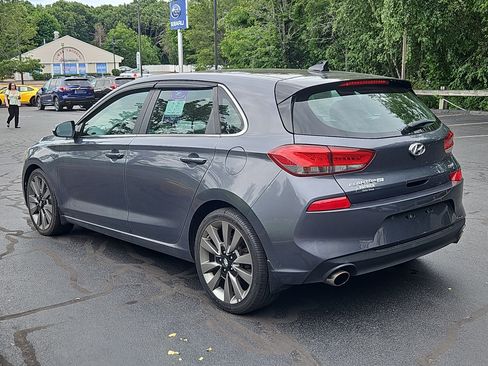 Used 2018 Hyundai Elantra GT Sport w/ Sport Tech Package 04 FWD image 24