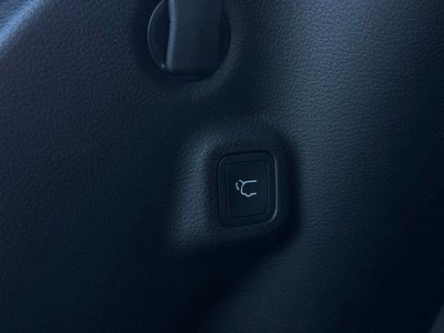 New 2026 Jeep Compass Limited image 11