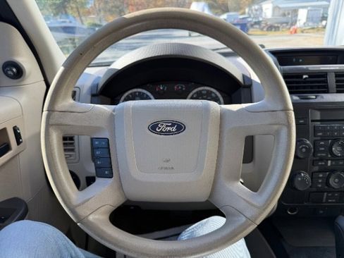 Used 2012 Ford Escape XLS image 21