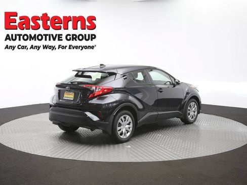Used 2022 Toyota C-HR Limited FWD image 39