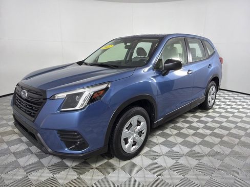 Used 2022 Subaru Forester AWD/4WD image 9