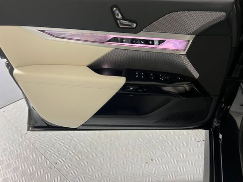 New 2026 BMW 760i xDrive image 12