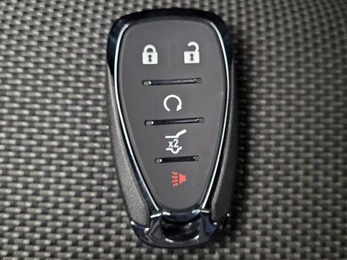 Used 2023 Chevrolet Traverse LT image 32