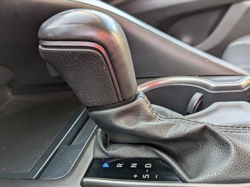 Used 2023 Toyota Camry SE image 12