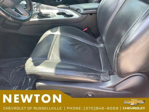 Used 2017 Dodge Challenger SXT Plus RWD image 6