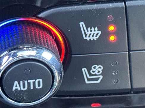 Used 2023 Buick Enclave Avenir image 34