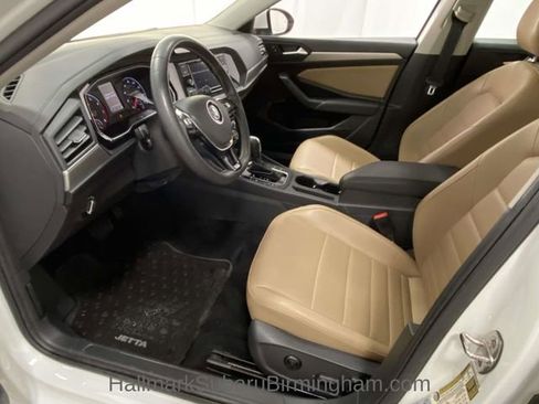 Used 2021 Volkswagen Jetta image 13