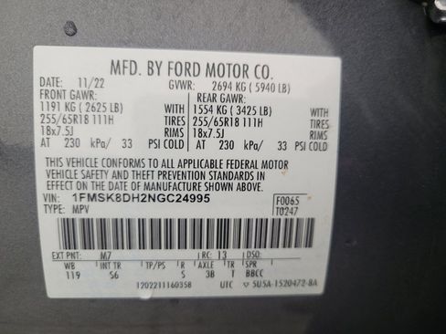 Used 2022 Ford Explorer XLT w/ Equipment Group 202A AWD/4WD image 33