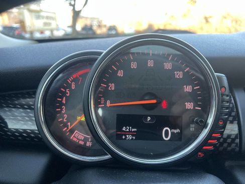 Used 2015 MINI Cooper S image 14