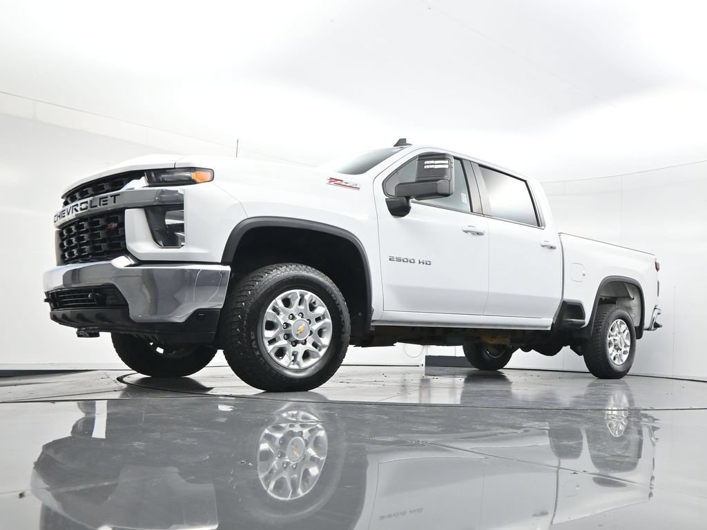 Used 2023 Chevrolet Silverado 2500 LT AWD/4WD image 43