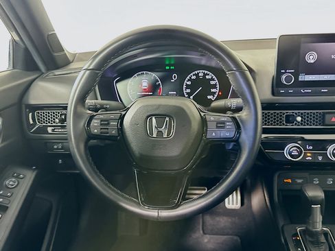 Used 2025 Honda Civic Sport image 18