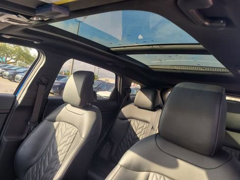 Used 2023 Kia Sportage X-Line w/ X-Line Premium Package image 19