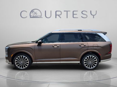 New 2026 Hyundai Palisade Calligraphy FWD image 2