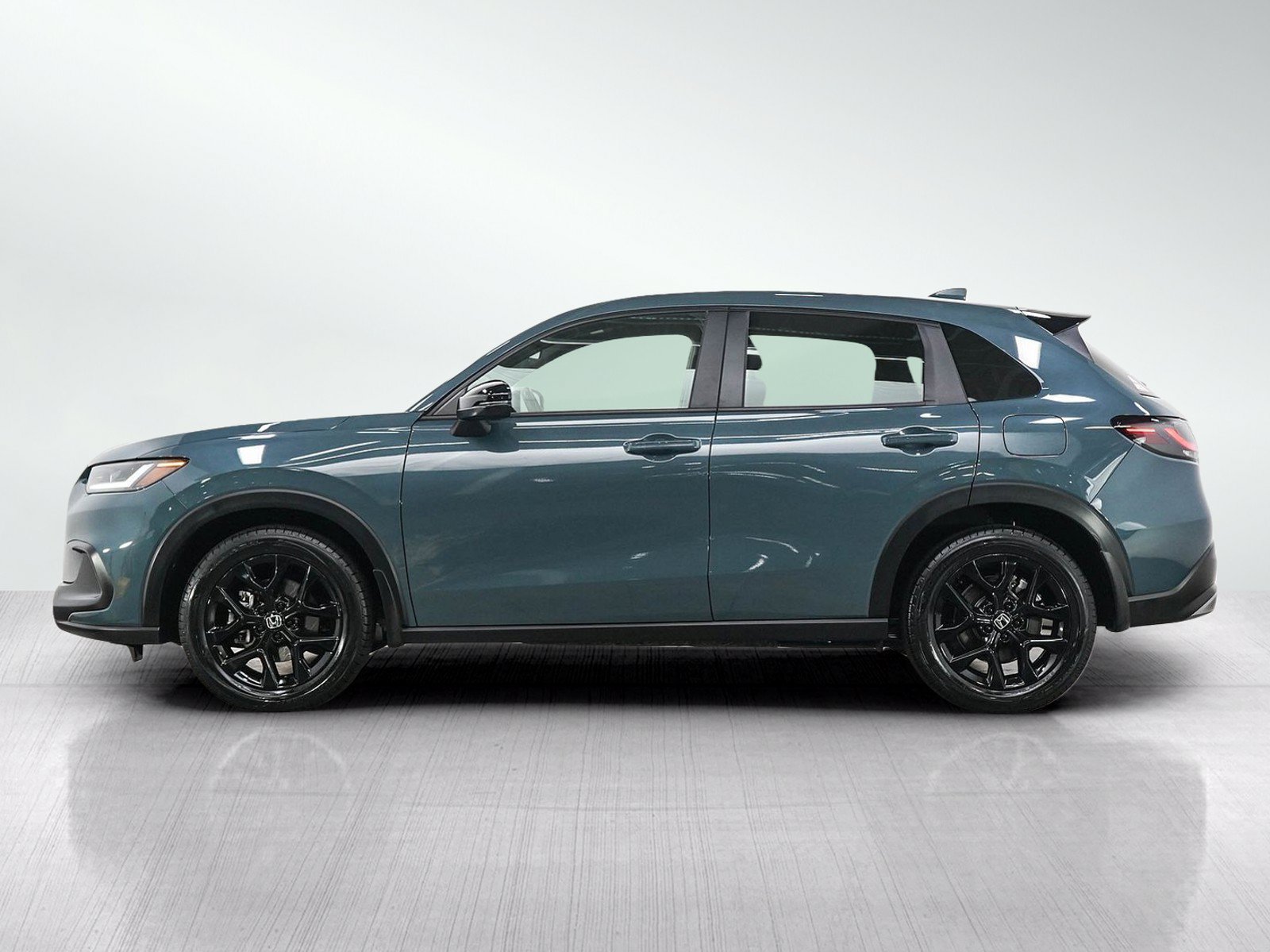 Used 2024 Honda HR-V Sport image 2