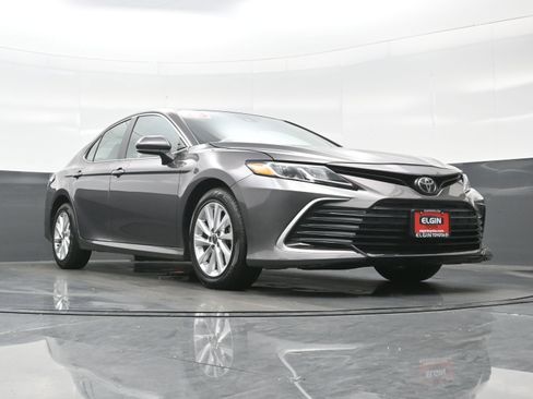 Used 2023 Toyota Camry LE image 25