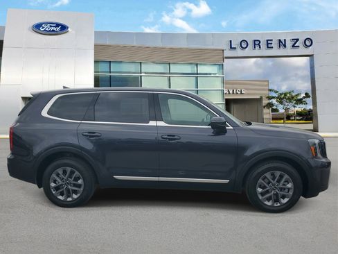 Used 2025 Kia Telluride LX FWD image 4