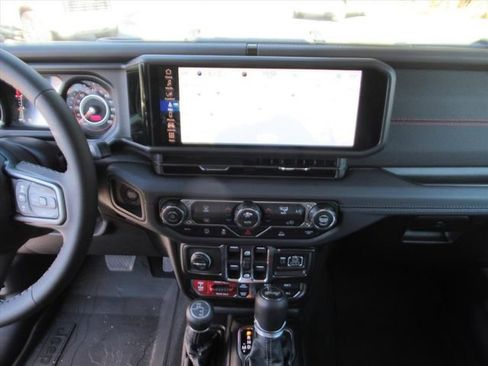New 2026 Jeep Wrangler Unlimited Rubicon AWD/4WD image 21