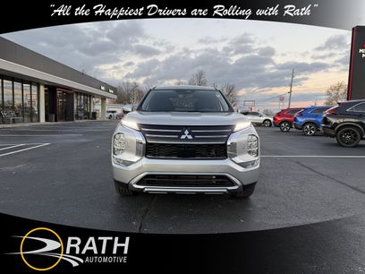 New 2025 Mitsubishi Outlander SE