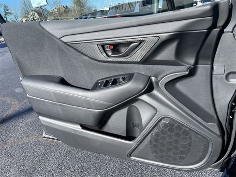 Used 2025 Subaru Outback image 19