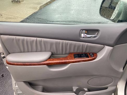 Used 2005 Toyota Sienna XLE Limited FWD image 13