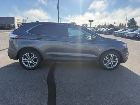 Used 2018 Ford Edge Titanium w/ Equipment Group 301A AWD/4WD image 12