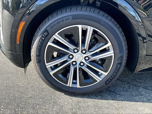 New 2026 Cadillac Lyriq Luxury w/ LPO, Floor Liner Package AWD/4WD image 13