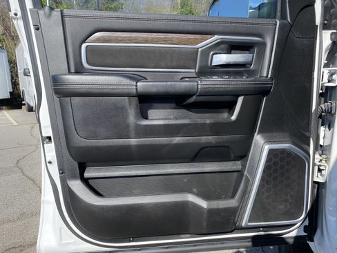 Used 2020 RAM 2500 Laramie image 15