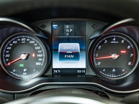 Used 2018 Mercedes-Benz C 300 4MATIC Sedan image 32