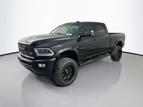 Used 2018 RAM 2500 Laramie w/ Sport Appearance Group AWD/4WD image 3
