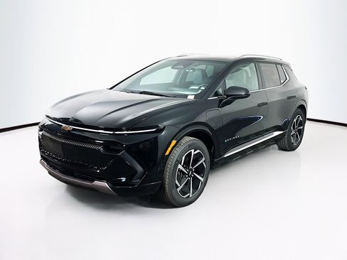 Used 2025 Chevrolet Equinox EV LT image 3