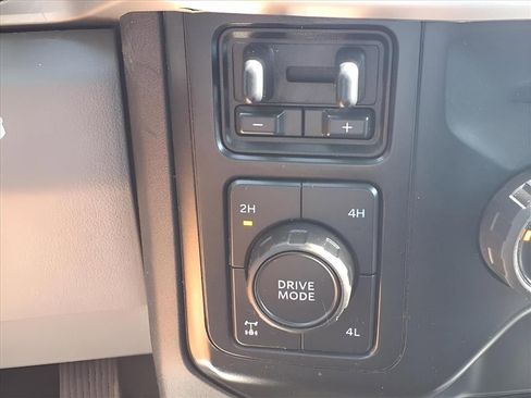 Used 2023 Ford F250 XLT w/ FX4 Off-Road Package image 10